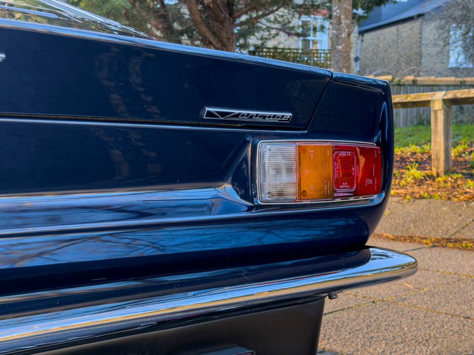 Afbeelding 12/22 van Aston Martin V8 Vantage X-Pack (1987)