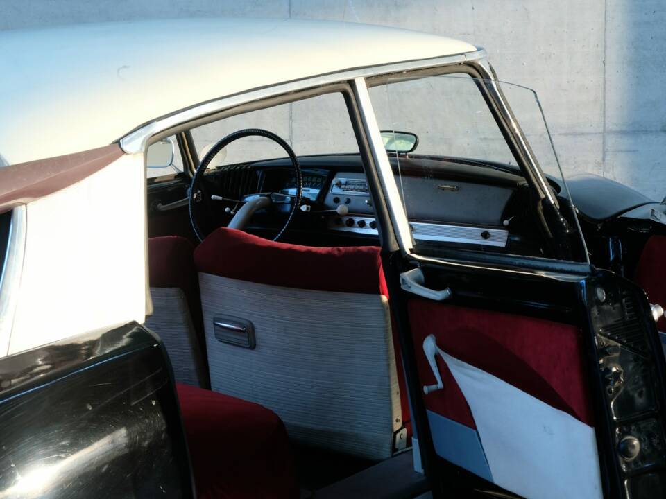 Bild 26/46 von Citroën ID 19 (1962)