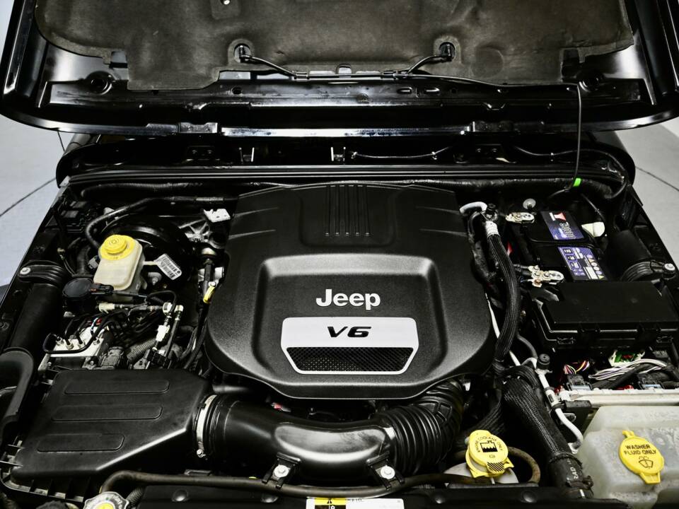 Image 22/50 of Jeep Wrangler 3.6 V6 (2014)