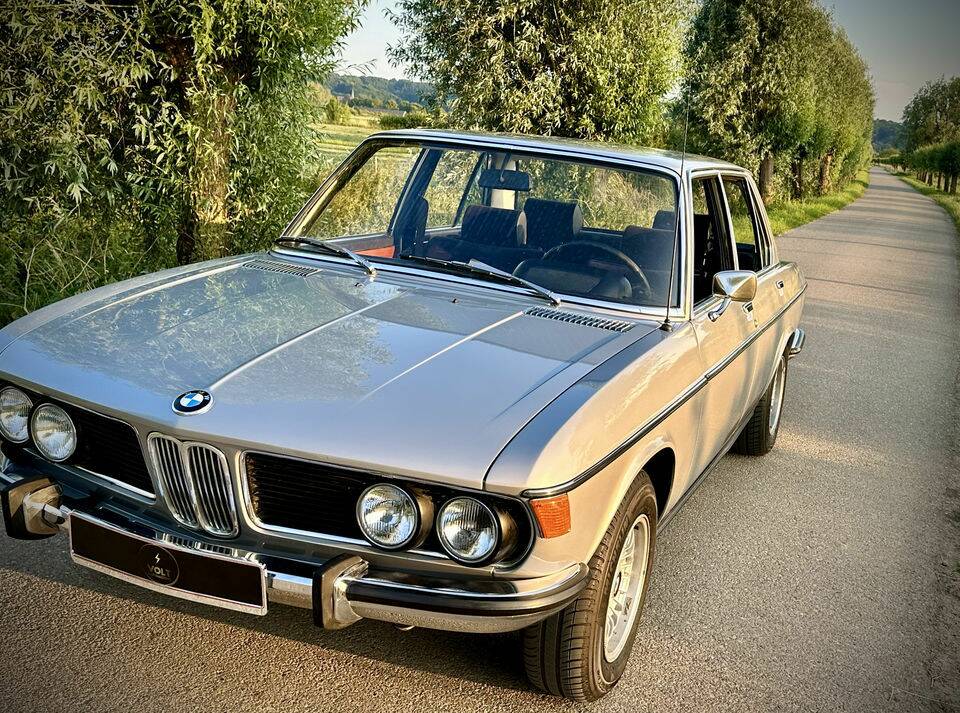 Image 6/8 of BMW 3,0 S (1972)