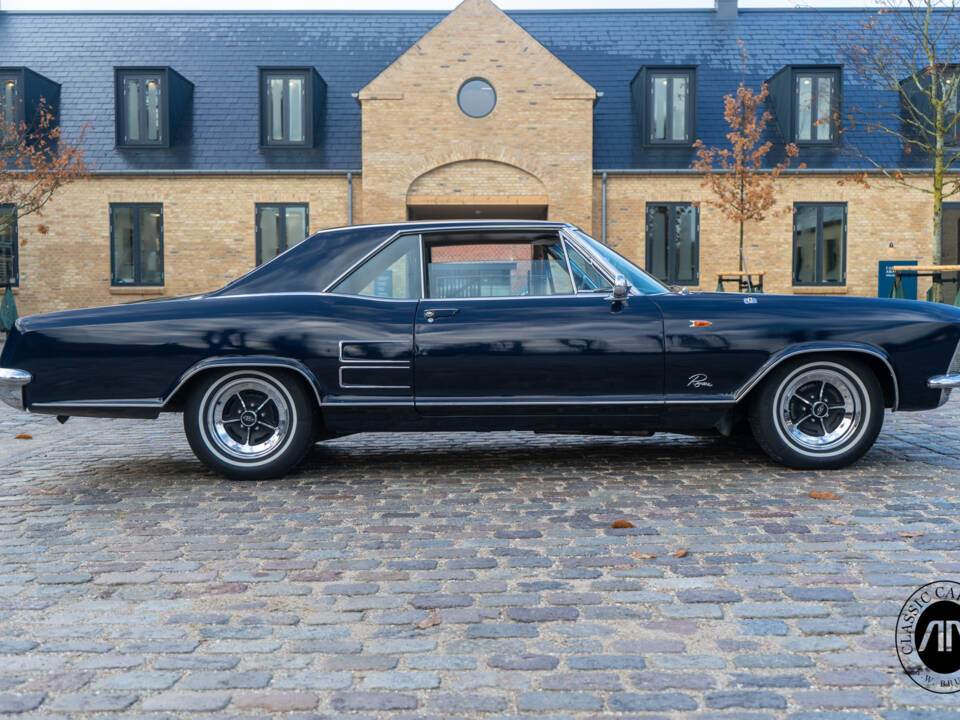 Image 10/47 of Buick Riviera Coupe (1963)