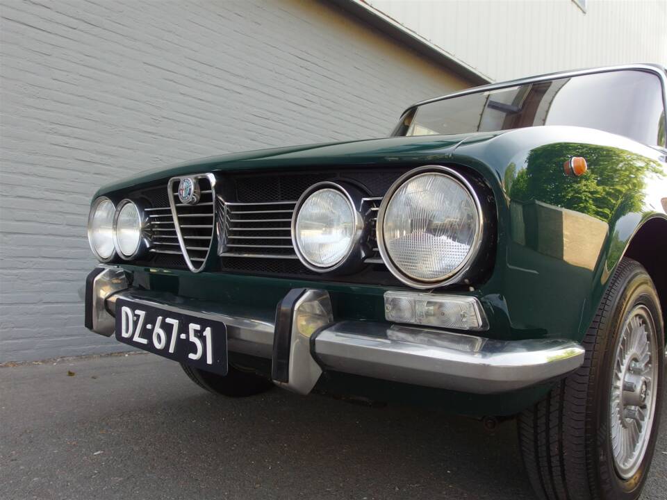 Image 11/99 of Alfa Romeo 1750 Berlina (1970)