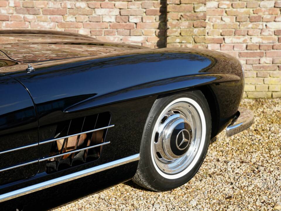 Obraz 17/50 pojazdu Mercedes-Benz 300 SL Roadster (1959)