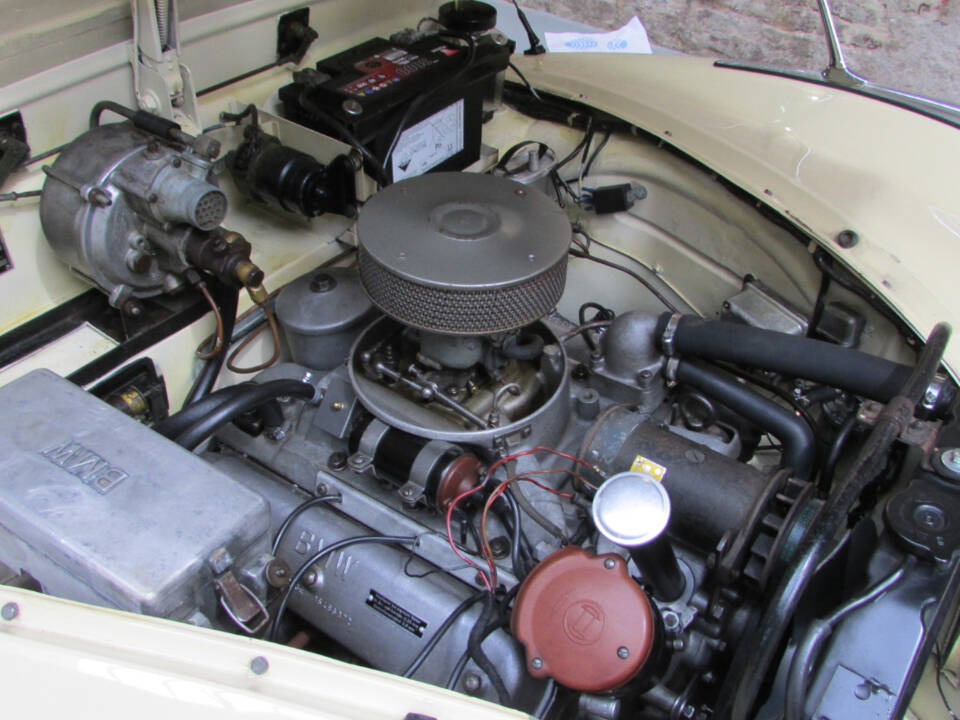 Imagen 19/19 de BMW 502 Baur (1954)