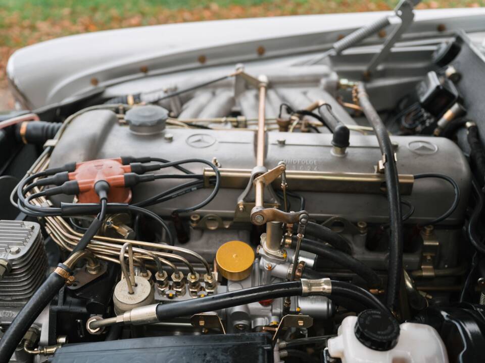 Bild 21/40 von Mercedes-Benz 300 SE (1965)