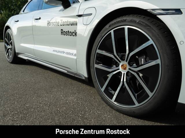 Obraz 3/31 pojazdu Porsche Taycan 4S Sport Turismo (2026)
