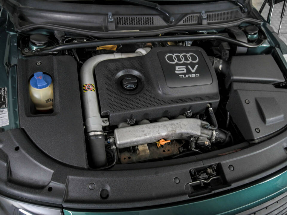 Image 39/50 of Audi TT 1.8 T quattro (2000)