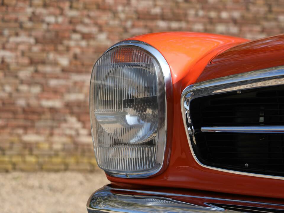 Image 26/50 of Mercedes-Benz 230 SL (1964)