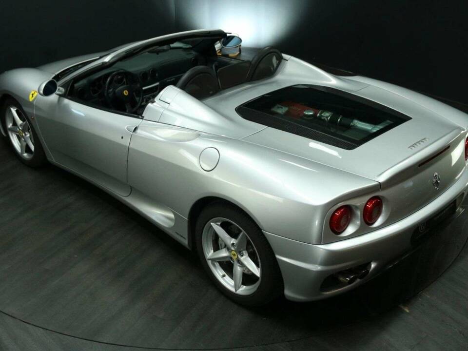 Immagine 47/50 di Ferrari 360 Spider (2003)