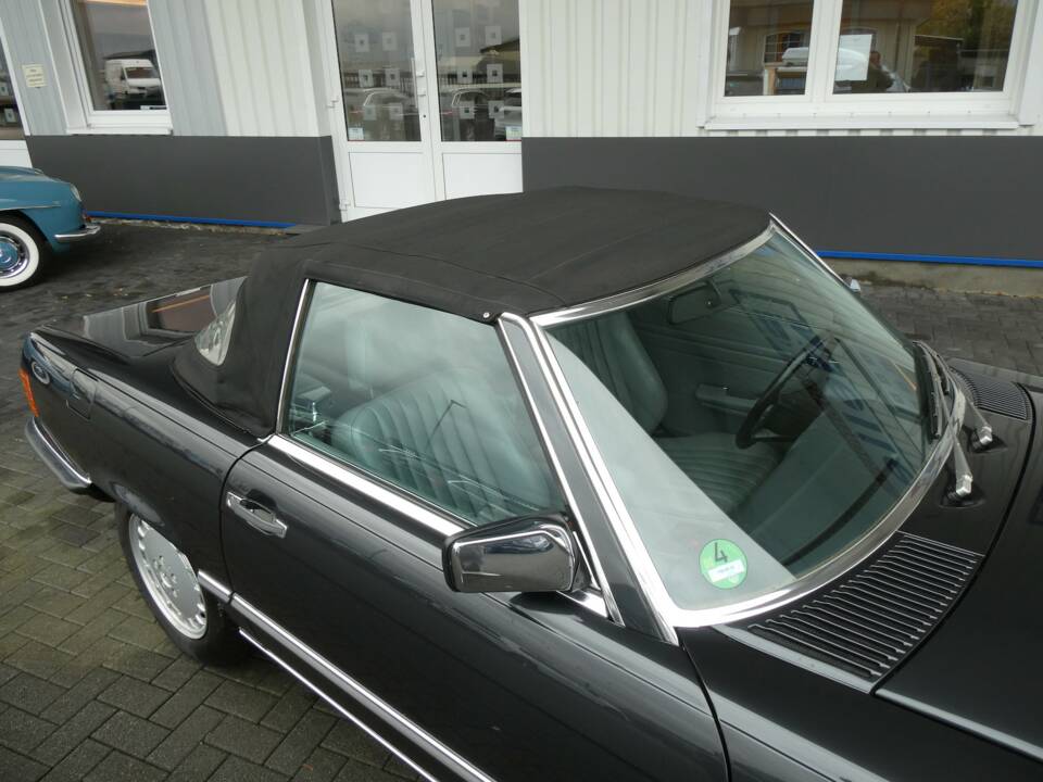 Immagine 22/24 di Mercedes-Benz 300 SL (1986)