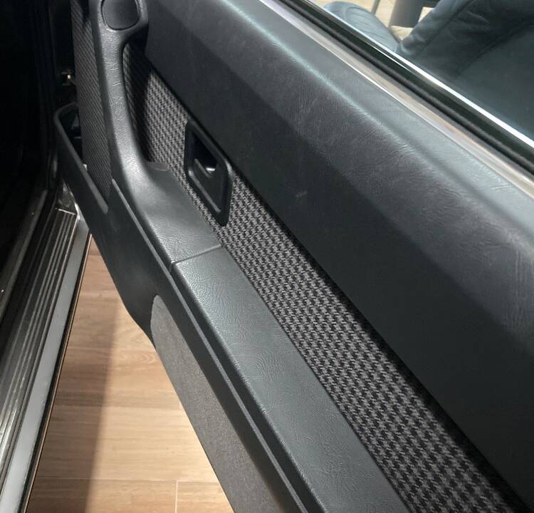Bild 11/22 von BMW M 635 CSi (1987)