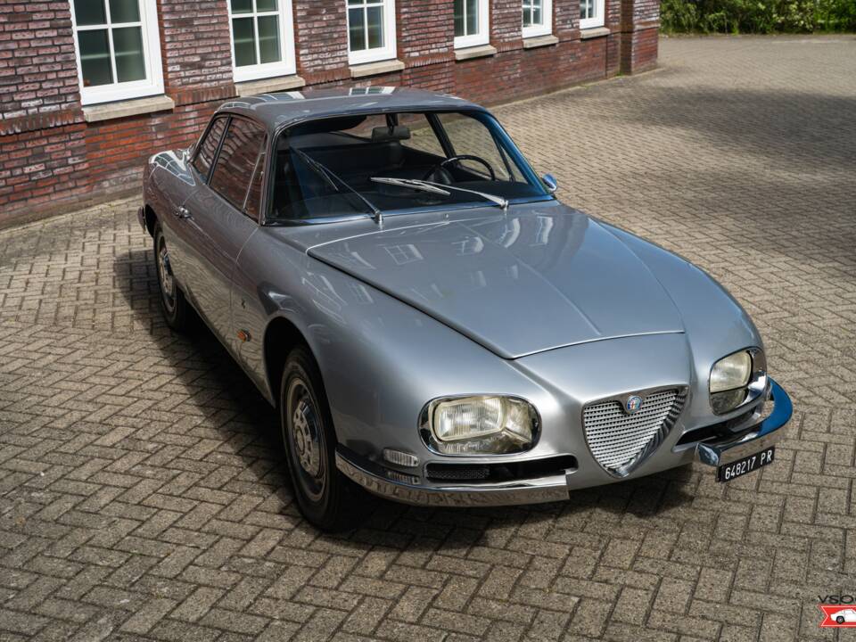 Bild 7/38 von Alfa Romeo 2600 Sprint Zagato (1968)