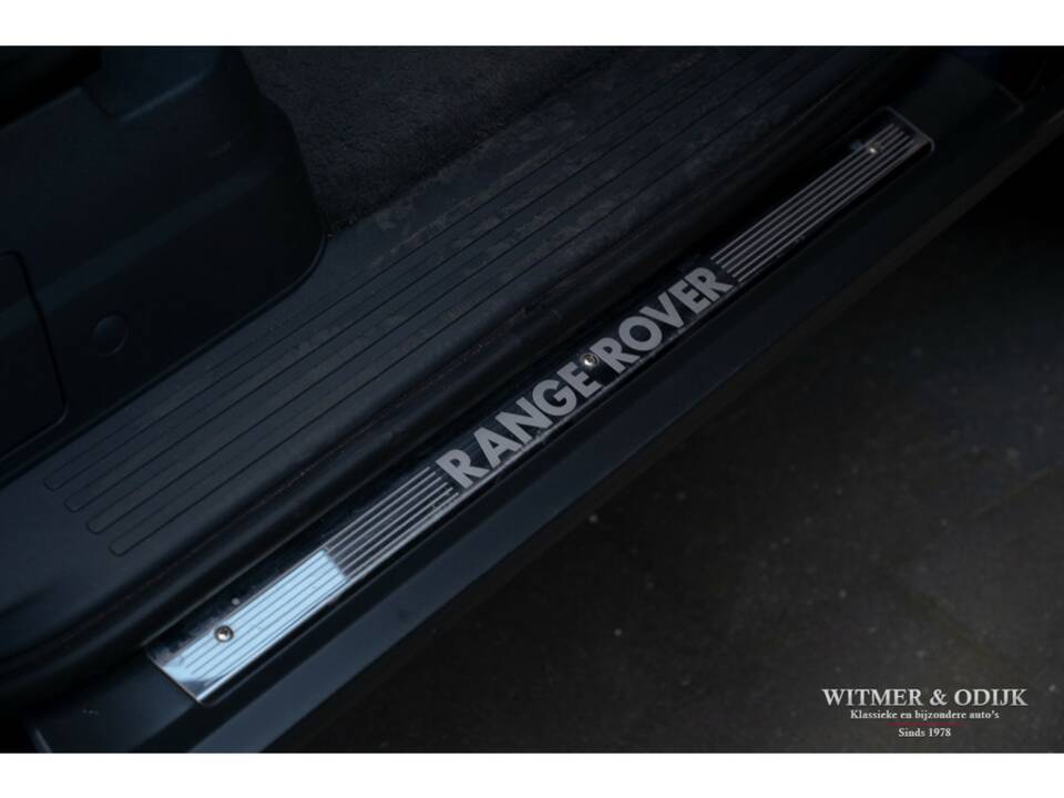 Bild 19/28 von Land Rover Range Rover 4.6 HSE (2000)