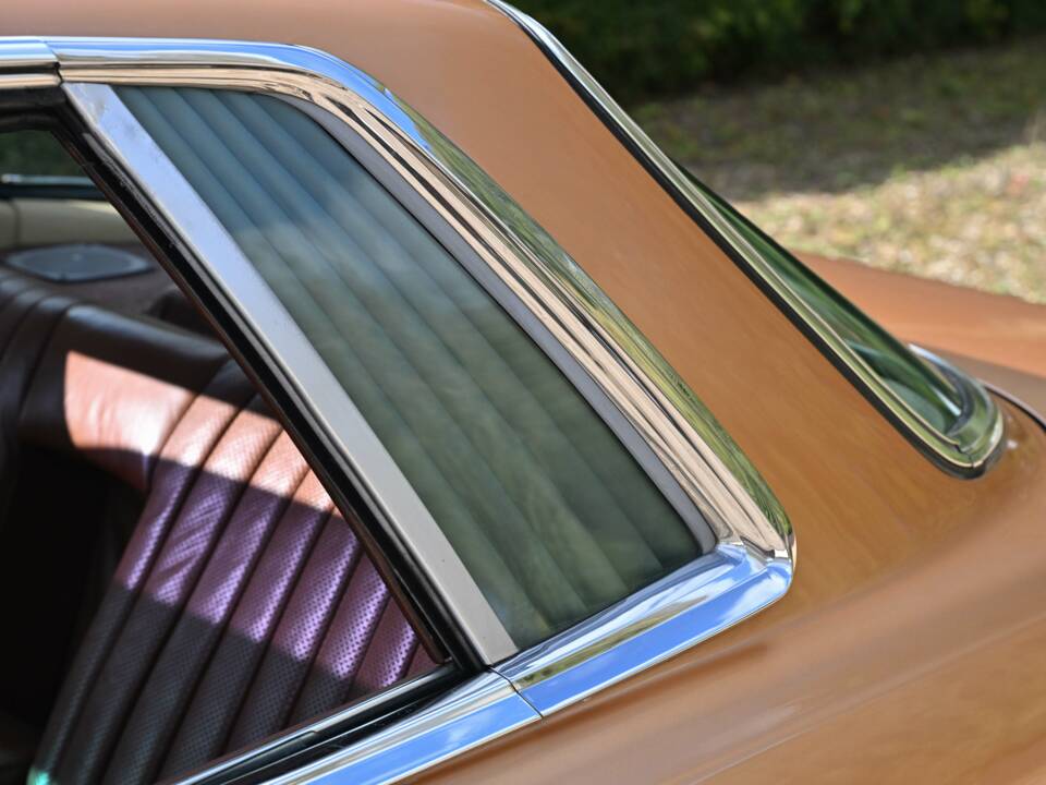 Bild 27/50 von Mercedes-Benz 350 SLC (1972)