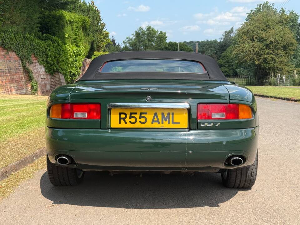 Immagine 11/19 di Aston Martin DB 7 Volante (1998)