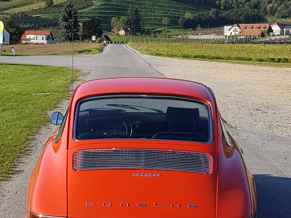 Image 8/79 of Porsche 912 (1969)