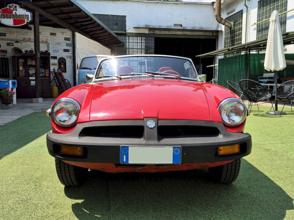 Image 6/40 of MG MGB (1979)