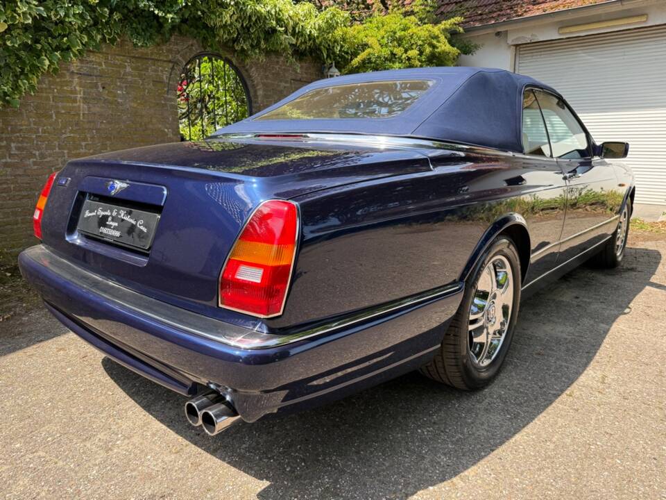 Image 19/32 of Bentley Azure (2003)