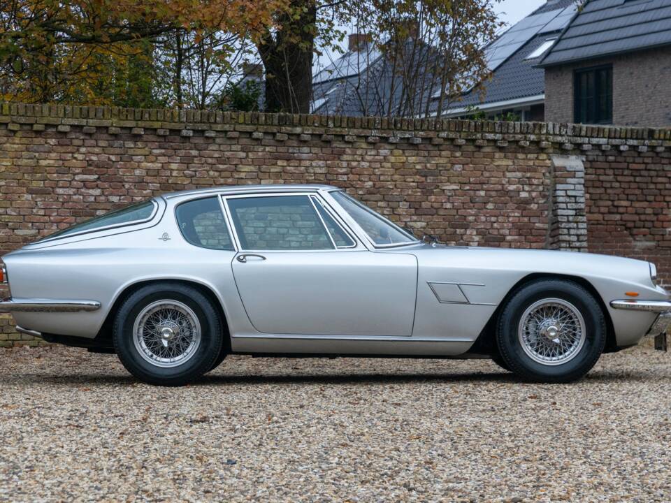 Image 31/50 of Maserati Mistral 4000 (1966)