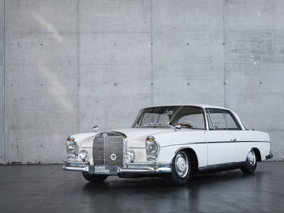 Afbeelding 6/50 van Mercedes-Benz 300 SE (1963)