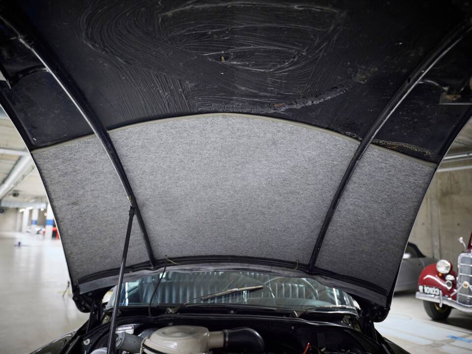 Image 92/97 of Citroën DS 20 Chapron (1972)