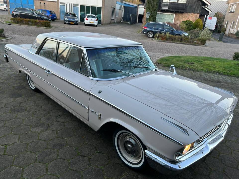 Image 1/5 of Ford Galaxie 500 XL (1963)