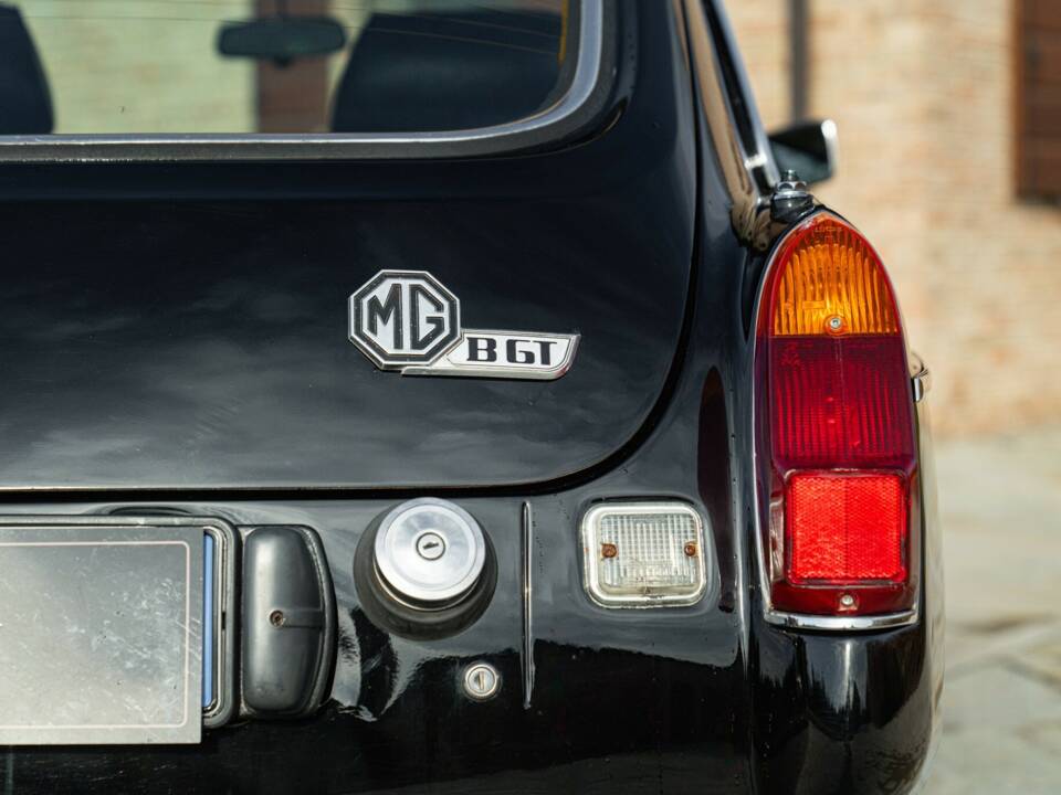 Image 12/50 of MG MGB GT (1978)