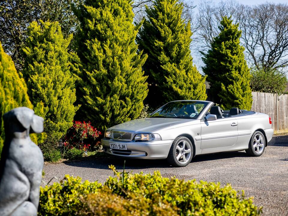 Image 13/48 of Volvo C70 2.0 T (2001)