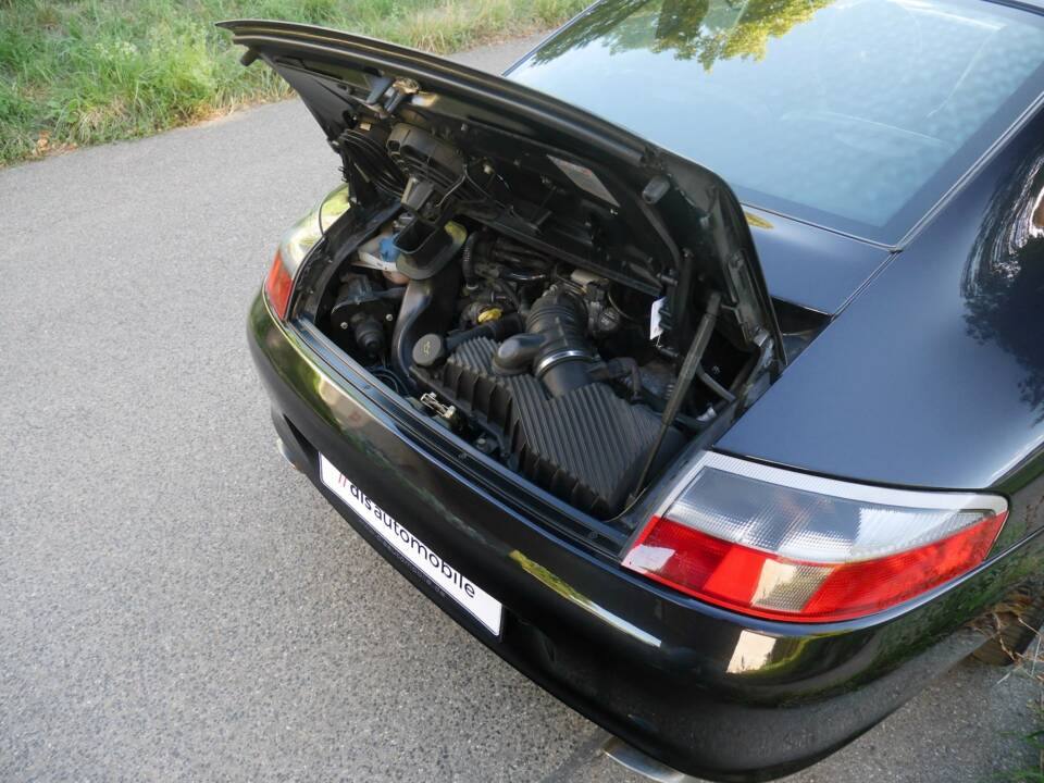 Afbeelding 25/33 van Porsche 911 Carrera (1900)
