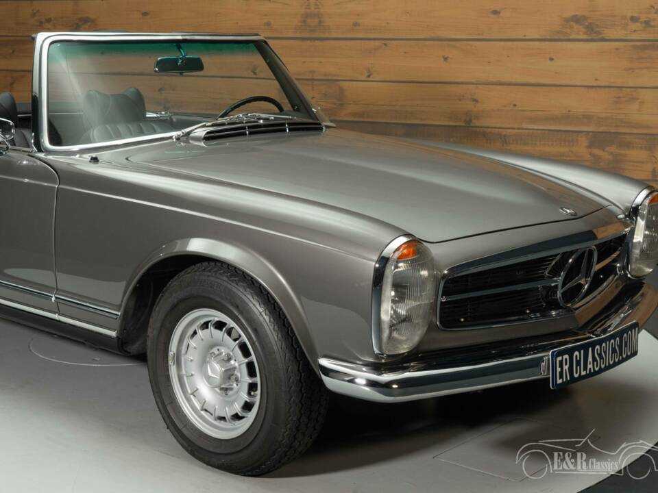 Afbeelding 2/8 van Mercedes-Benz 280 SL (1968)