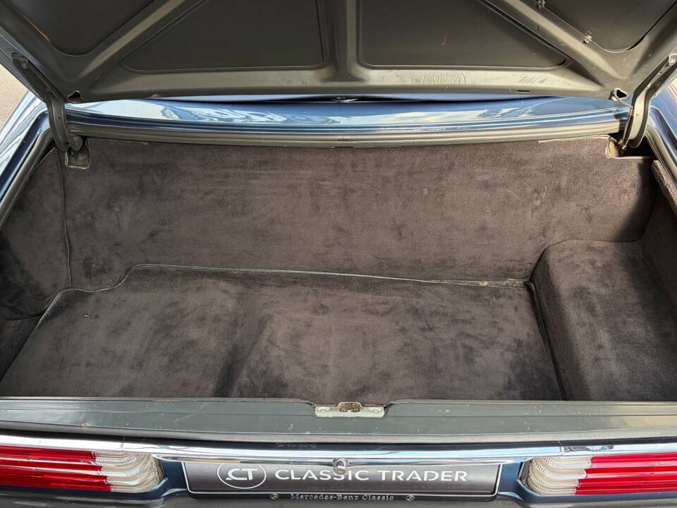 Image 42/88 of Mercedes-Benz 380 SL (1984)