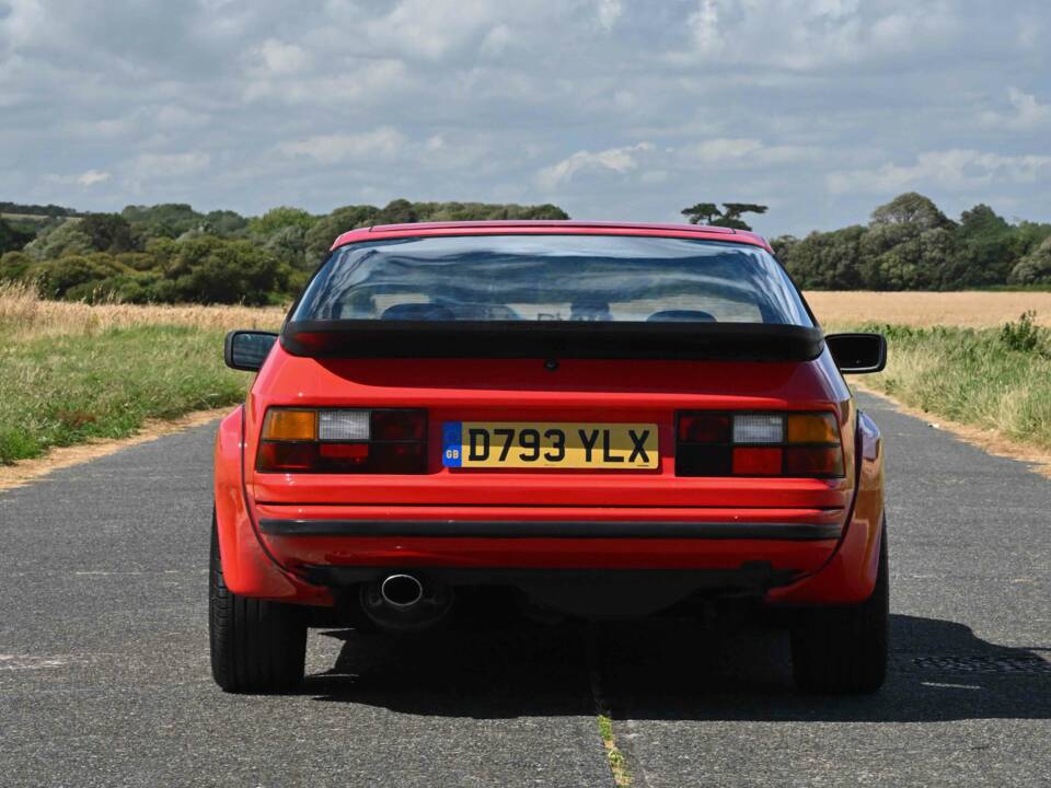 Image 15/50 of Porsche 924 Carrera GT (1986)