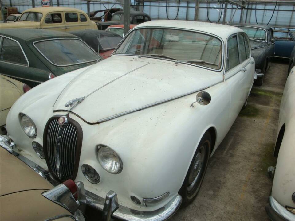 Image 8/9 de Jaguar S-Type 3.8 (1966)