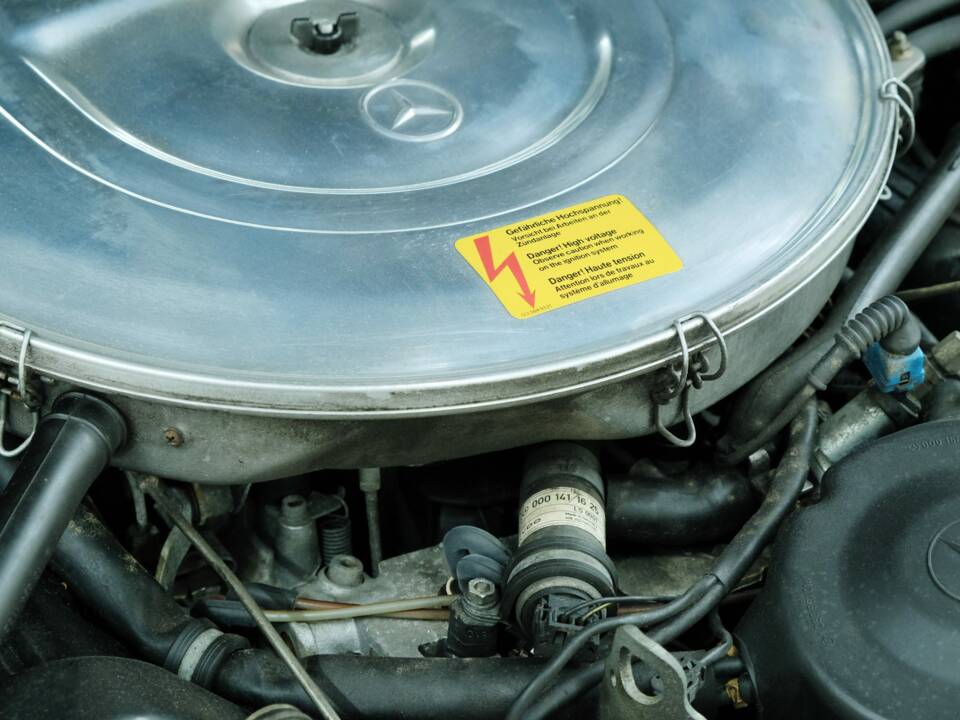 Bild 15/50 von Mercedes-Benz 420 SE (1988)