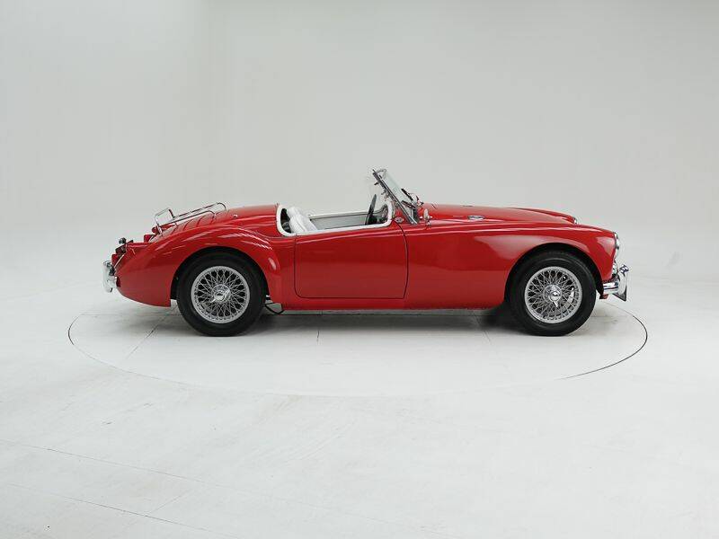 Image 6/15 of MG MGA 1600 (1960)
