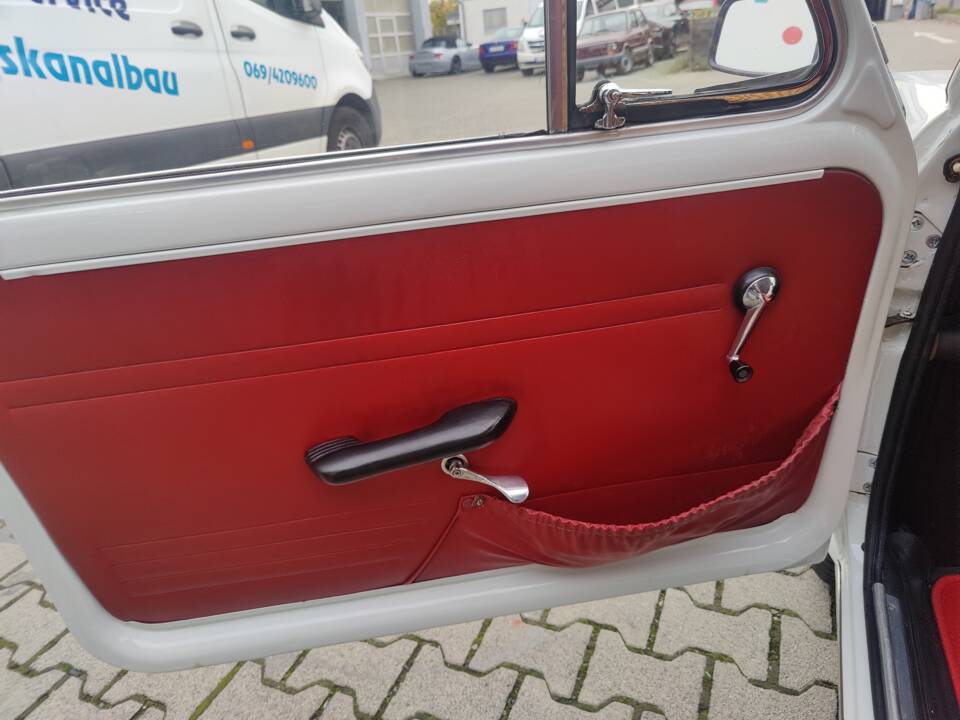 Immagine 27/69 di FIAT 850 Speciale (1969)