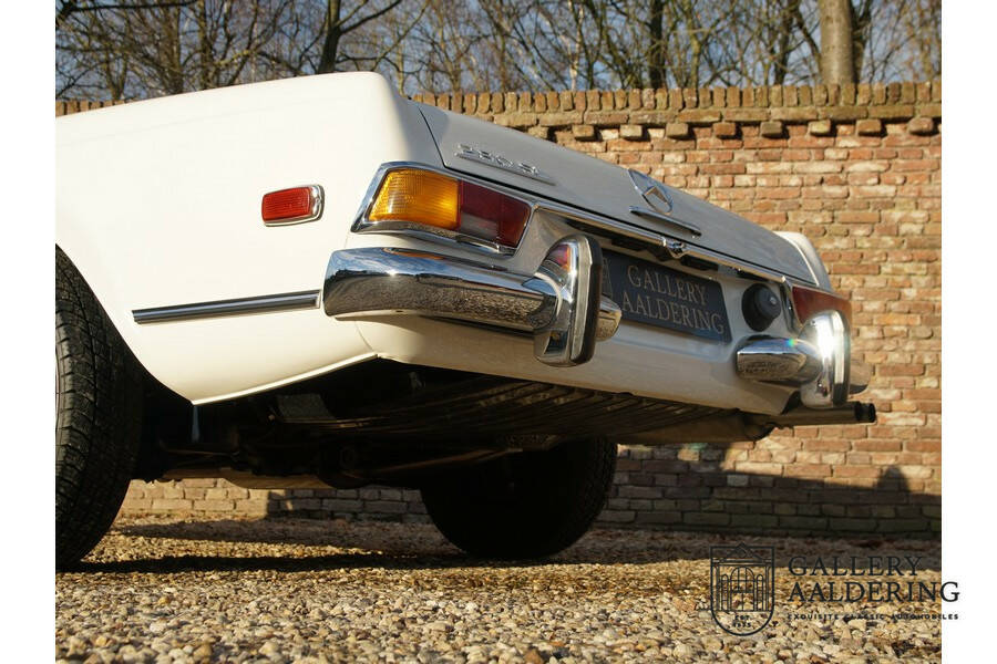 Imagen 31/50 de Mercedes-Benz 280 SL (1970)