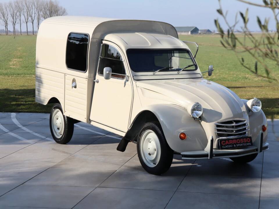 Image 4/52 de Citroën AK 400 (1971)