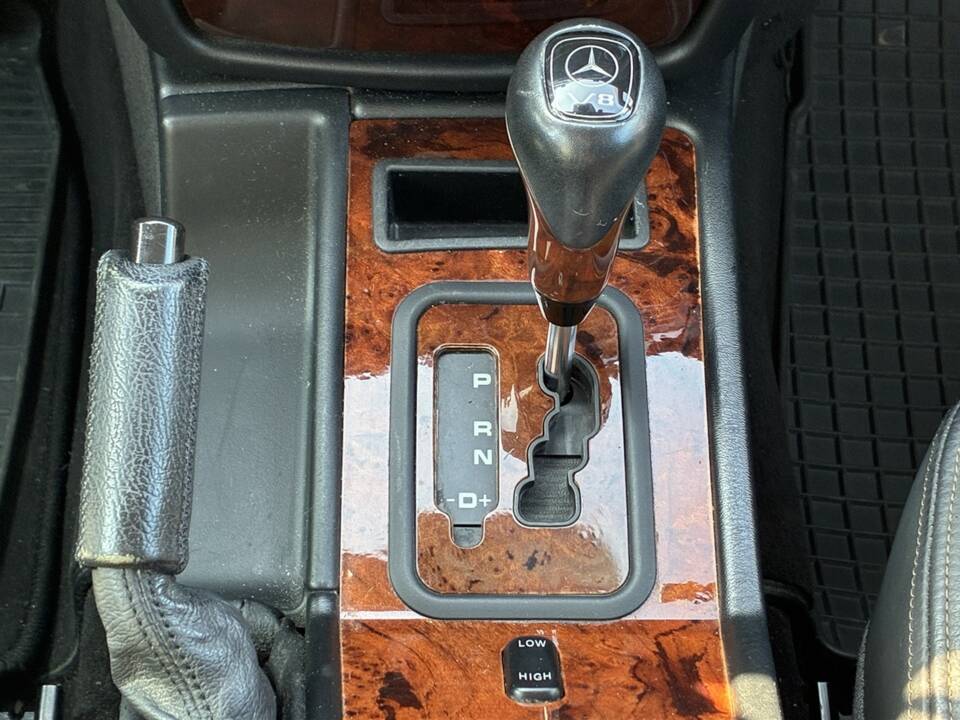 Bild 23/63 von Mercedes-Benz G 500 (lang) (2009)