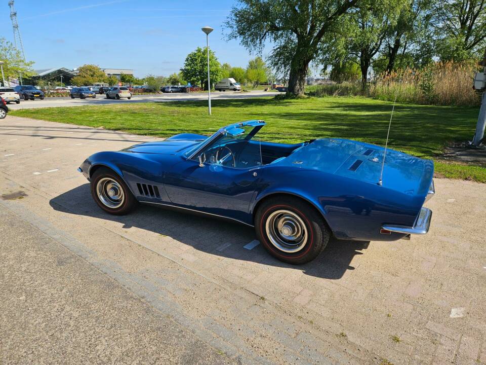 Bild 9/22 von Chevrolet Corvette Stingray (1968)