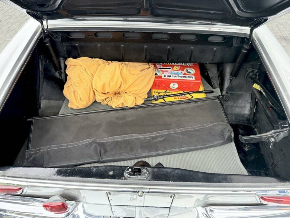 Imagen 25/35 de Mercedes-Benz 280 SE (1970)