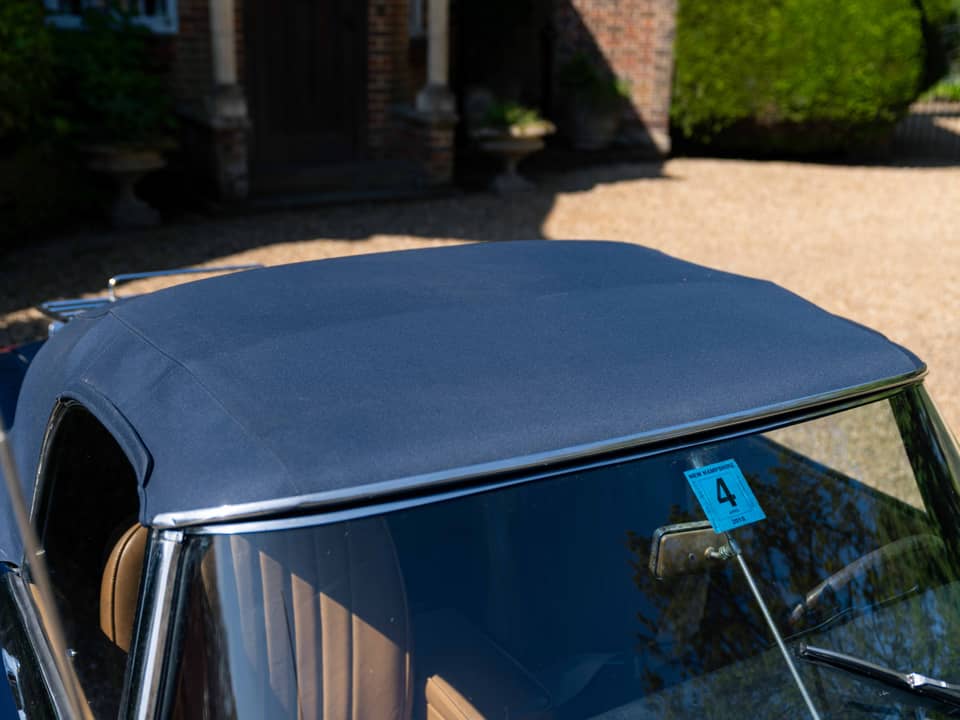 Image 38/86 de Jaguar E-Type (1967)