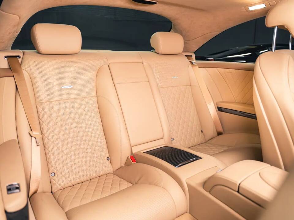 Image 25/40 of Mercedes-Benz CL 65 AMG (2008)