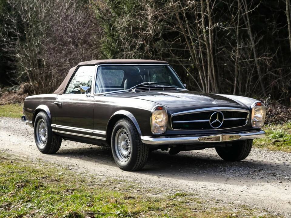 Image 1/21 de Mercedes-Benz 280 SL (1969)