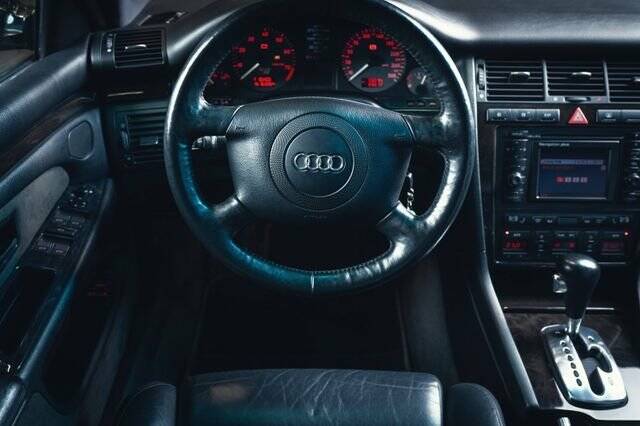 Image 9/15 of Audi S8 (1999)
