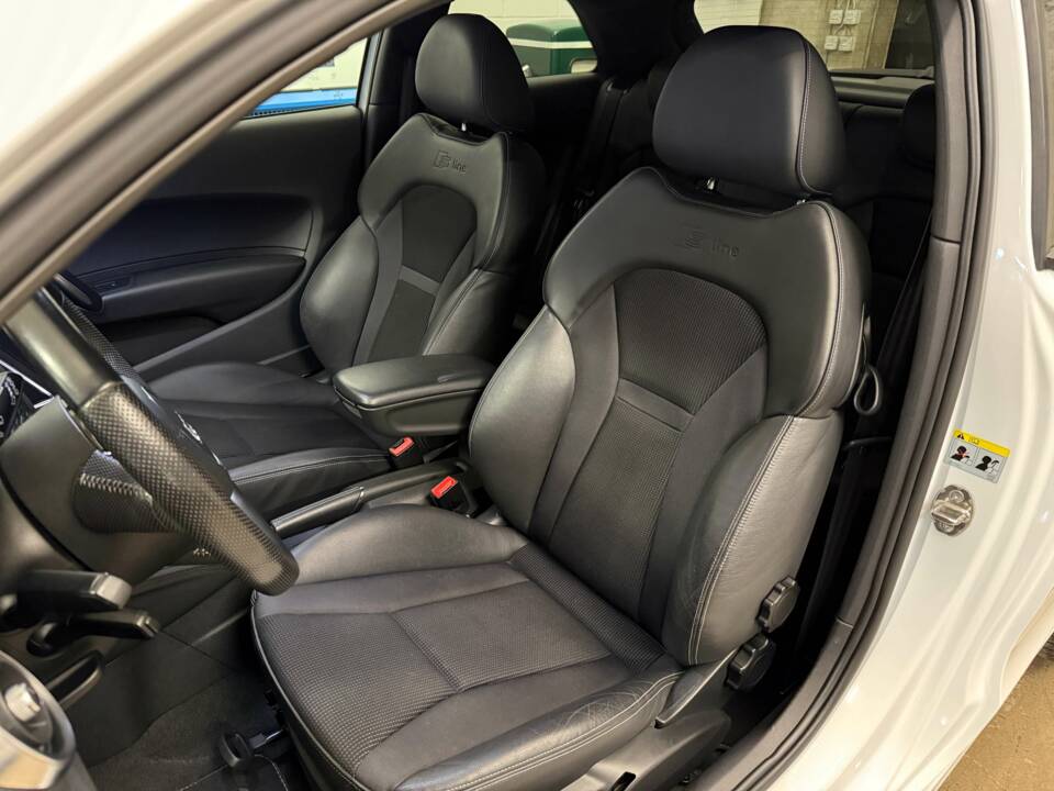 Immagine 8/15 di Audi A1 2.0 TDI (2012)