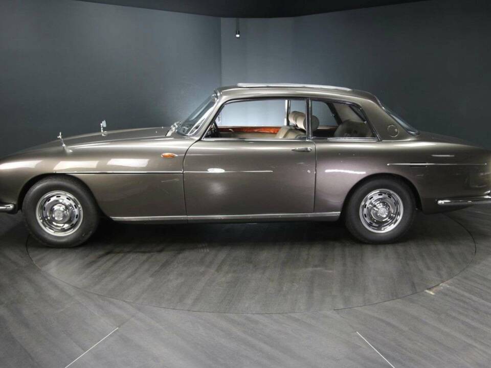 Image 4/50 de Bristol 411 Mk. I (1970)