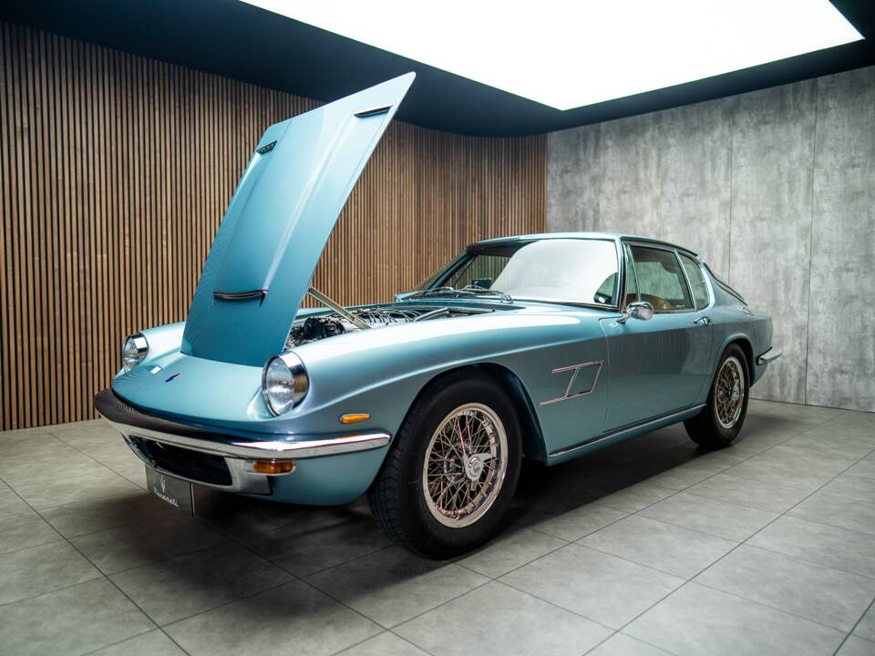 Image 81/97 of Maserati Mistral 3700 (1965)