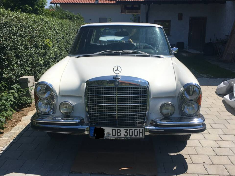 Immagine 1/24 di Mercedes-Benz 300 SEL 6.3 (1972)