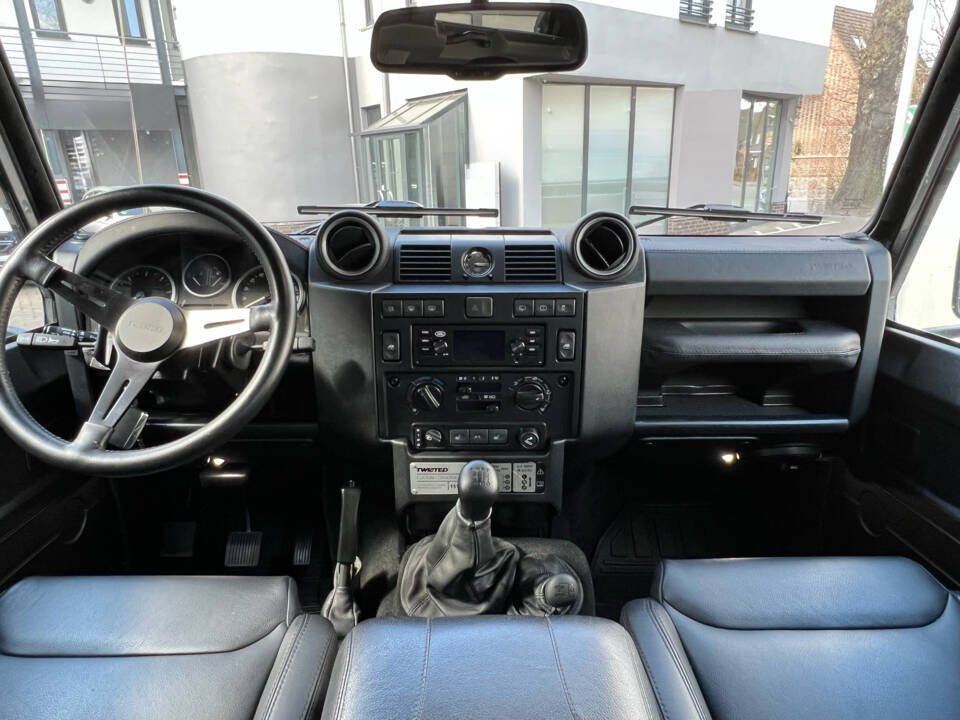 Immagine 9/28 di Land Rover Defender 90 (2015)